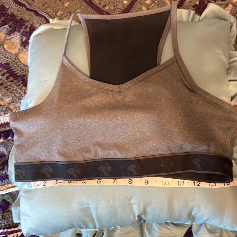 New with tags Grey Rabbit Seamless Racerback Sports Bra - Picture 1 of 4